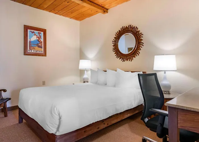 Mountain Edge Suites At Sunapee, An Ascend Collection Hotel